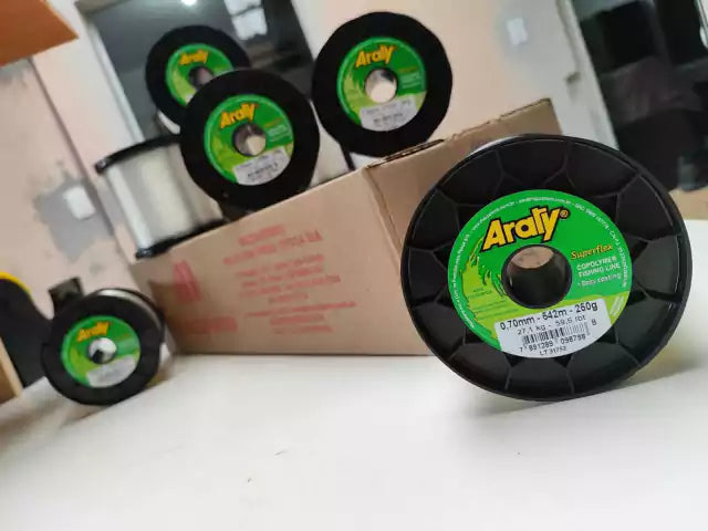 Linha De Pesca Nylon Araty Branca 250 Gr 8 Unidades Várias medidas